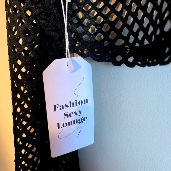 Fishnet Cropped Street Style Hoodie - Picture 2 of 3